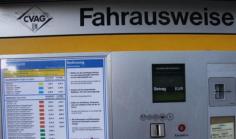 chemnitz-modern-deutsch-mark-automat-small If Chemnitz is so up-to-date and modern....... ?