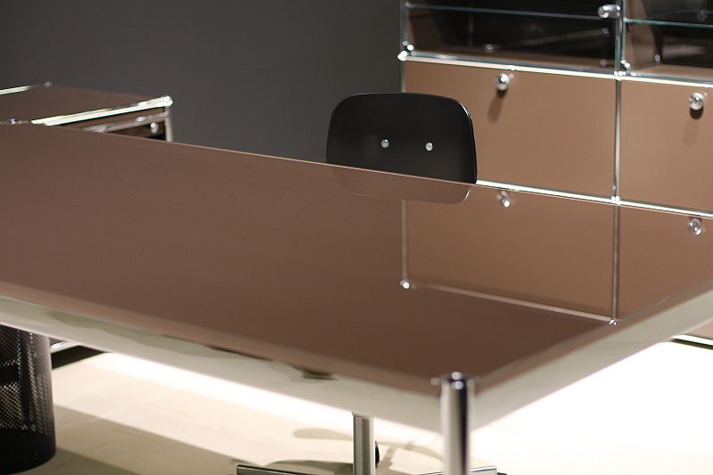 orgatec-2010-usm-haller-brown USM brown as seen at Orgatec 2010