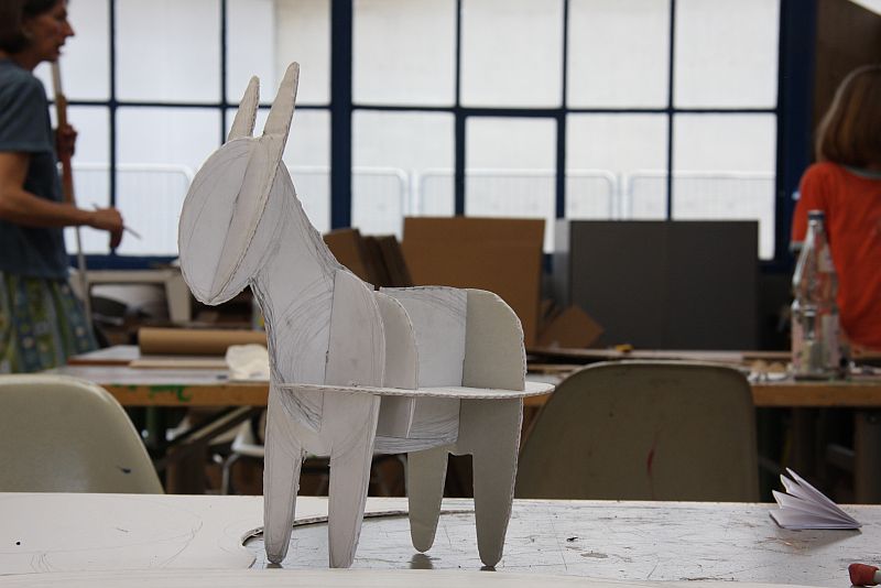 smow-chair-vitra-design-museum-workshop-donkey We closely followed tehd evelopment of this little fellow for most of the afternoon