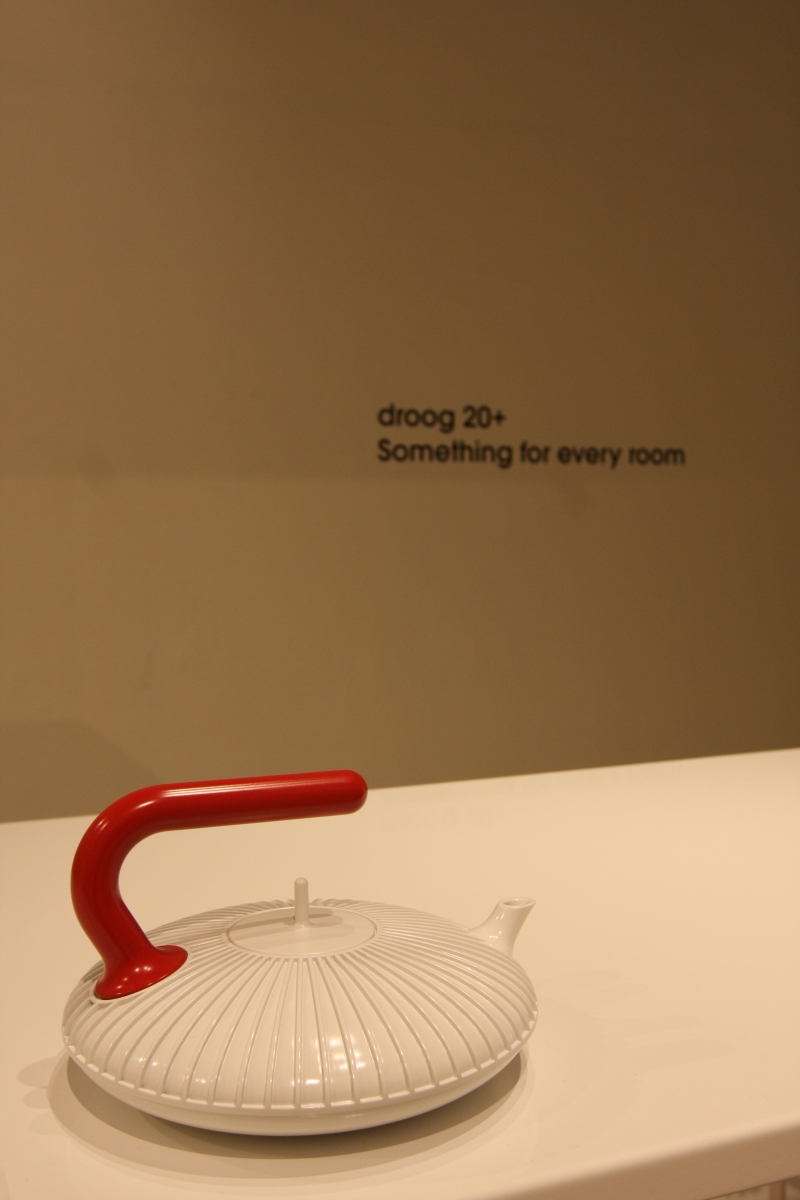 Milan Design Week 2013 Droog 20+ Up to a beautiful future Teapot with Handle Milan Design Week 2013 Droog 20+ Up to a beautiful future Teapot with Handle