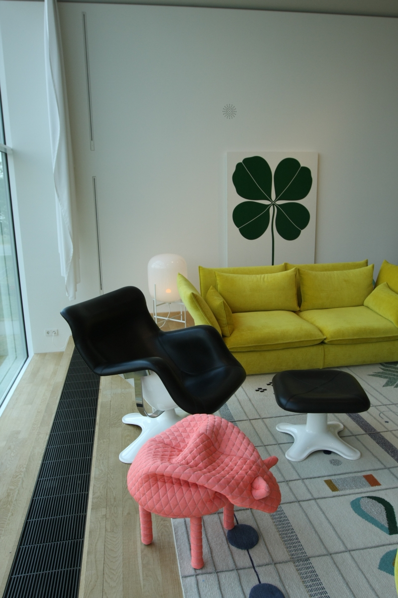 Petstools Hanna Emelie Ernsting VitraHaus Daisy Oda Artek Karuselli Petstools Hanna Emelie Ernsting VitraHaus Daisy Oda Artek Karuselli