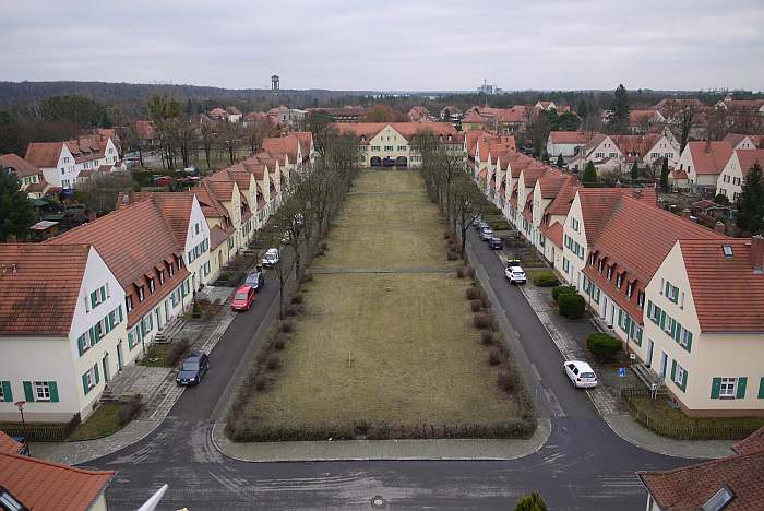 Anger Werksiedlung Lauta, part of Werksiedlungen in Brandenburg, Museum Baruther Glashütte Baruth (photo © Freunde der evangelischen Kirche Lauta-Stadt e.V. via CC BY-NC-SA, courtesy Museum Baruther Glashütte)