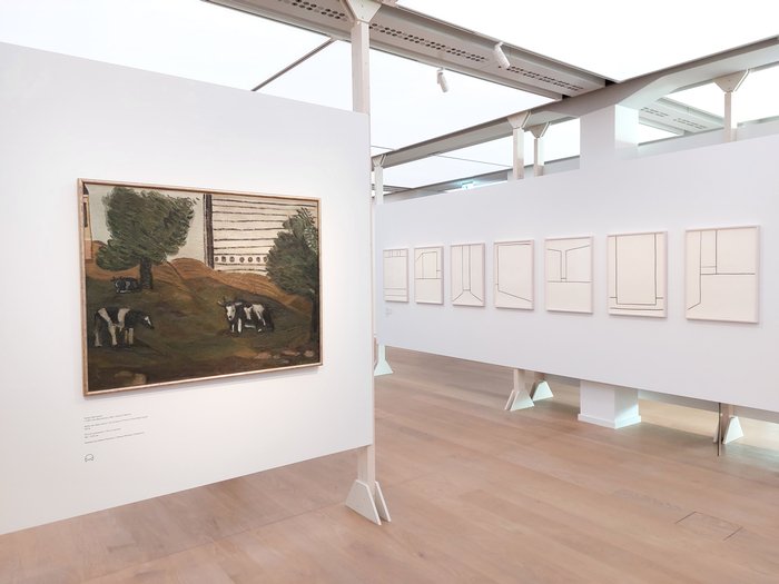 Kühe vor dem neuen Tor by Peter Herrmann (l) and Abstraktionen by Sebastian Jung, as seen in Wohnkomplex: Art and Life in Plattenbau, Das Minsk, Potsdam