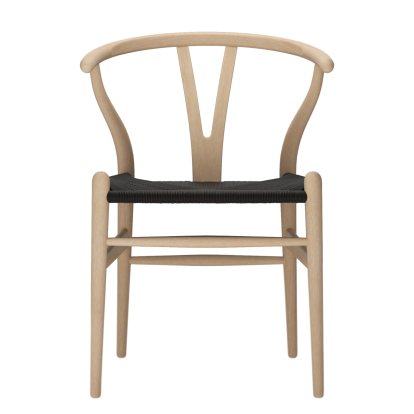 CH24 Wishbone Chair, Soaped beech, Black mesh