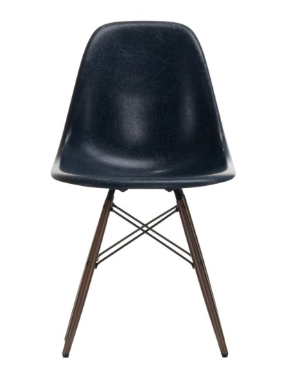 Eames Fiberglass Chair DSW, Eames navy blue, Dark maple